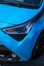 Toyota Aygo x-press 5-Door 2018 года (UK)